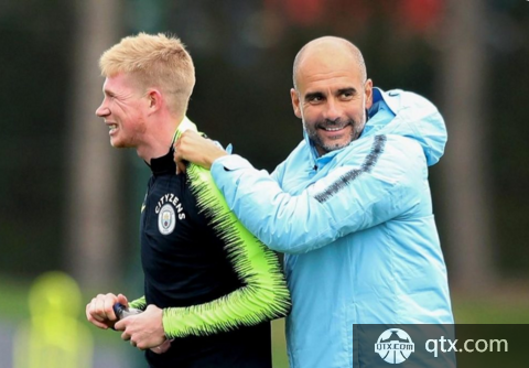 德佩荷兰队史自然年客场进球数第2，仅次于范巴斯滕（德佩在荷兰队史自然年客场进球数排名第二，仅次范巴斯滕）