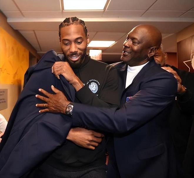 表现出彩！扎卡本场个人数据：1射门1进球，5次关键传球（扎卡闪耀全场：1次射门即破门，送出5次关键传球）