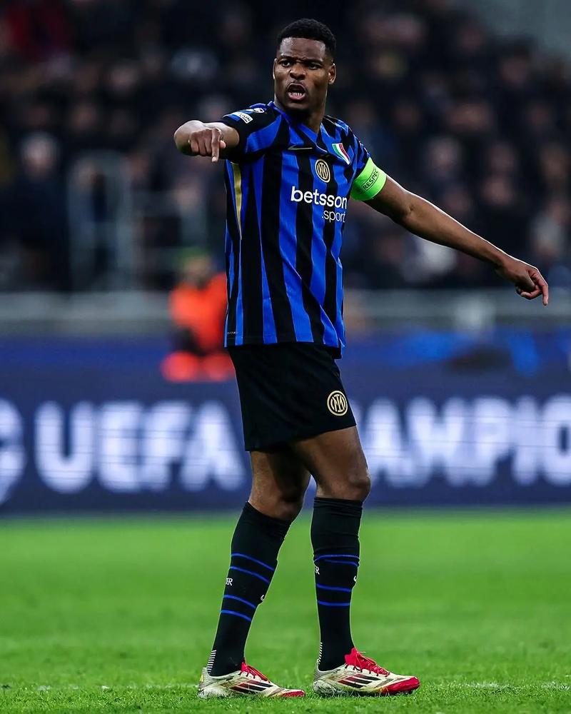 齐达内：里皮改变了我的思维方式；皮耶罗是尤文真正的英雄