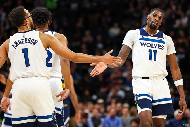 U21联赛综述：西海岸16-1狂胜昆明，争冠组英博、浙江4连胜（U21联赛盘点：西海岸16比1横扫昆明，争冠组英博与浙江豪取四连胜）