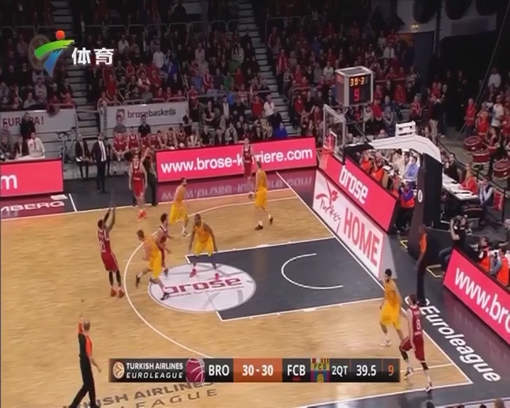 王曼昱3-8逆转后再轰11-2，梁靖崑痛失好局吞首败，国乒8-2法国（王曼昱3-8翻盘再轰11-2，梁靖崑好局不保遭首败，国乒8-2力克法国）