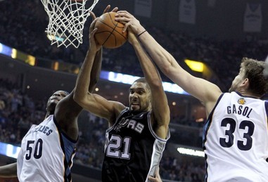 阿拉维斯门将：球队在主场具备与皇马竞争的能力，希望能取胜（阿拉维斯门将：主场具备与皇马抗衡实力，盼取胜）