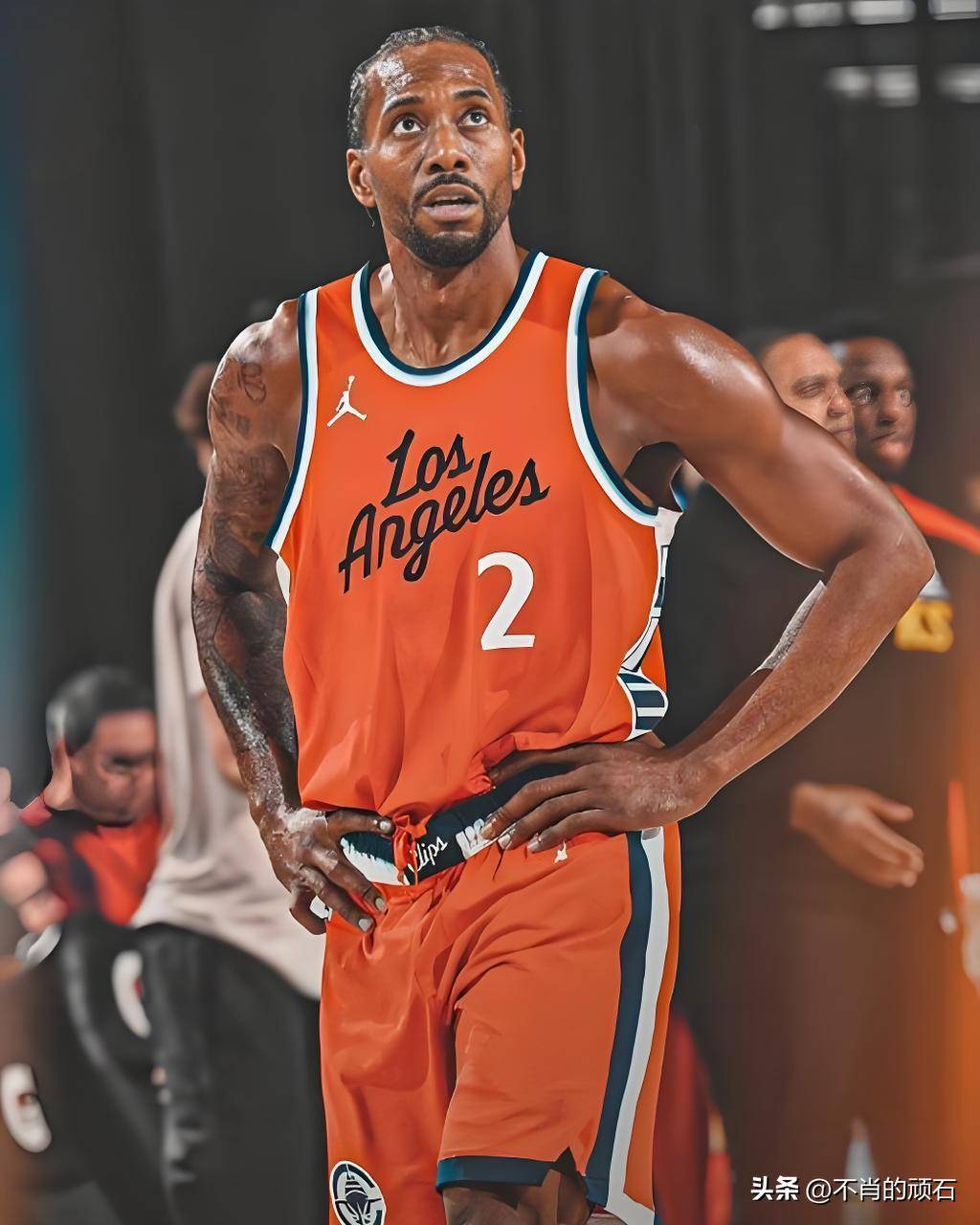 10分优势变5分！考文垂近两轮不胜，主帅兰帕德压力陡增（10分领先缩水至5分！考文垂连两轮未取胜，兰帕德压力飙升）