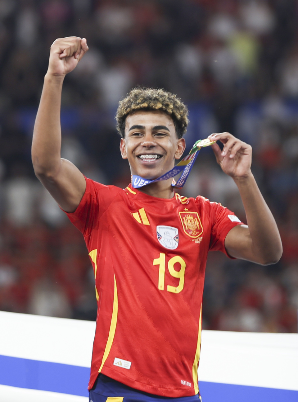 罗马诺：迪乌夫的最终转会费为2500万欧元，并已确保全额支付（罗马诺：迪乌夫转会费定为2500万欧元，已落实全额支付）