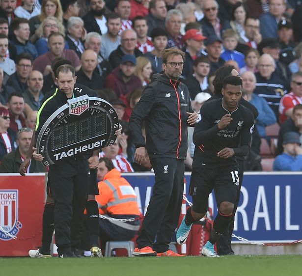 静候足协杯决赛，苏州奥体中心的草皮已换新（足协杯决赛将至，苏州奥体中心草坪焕然一新）